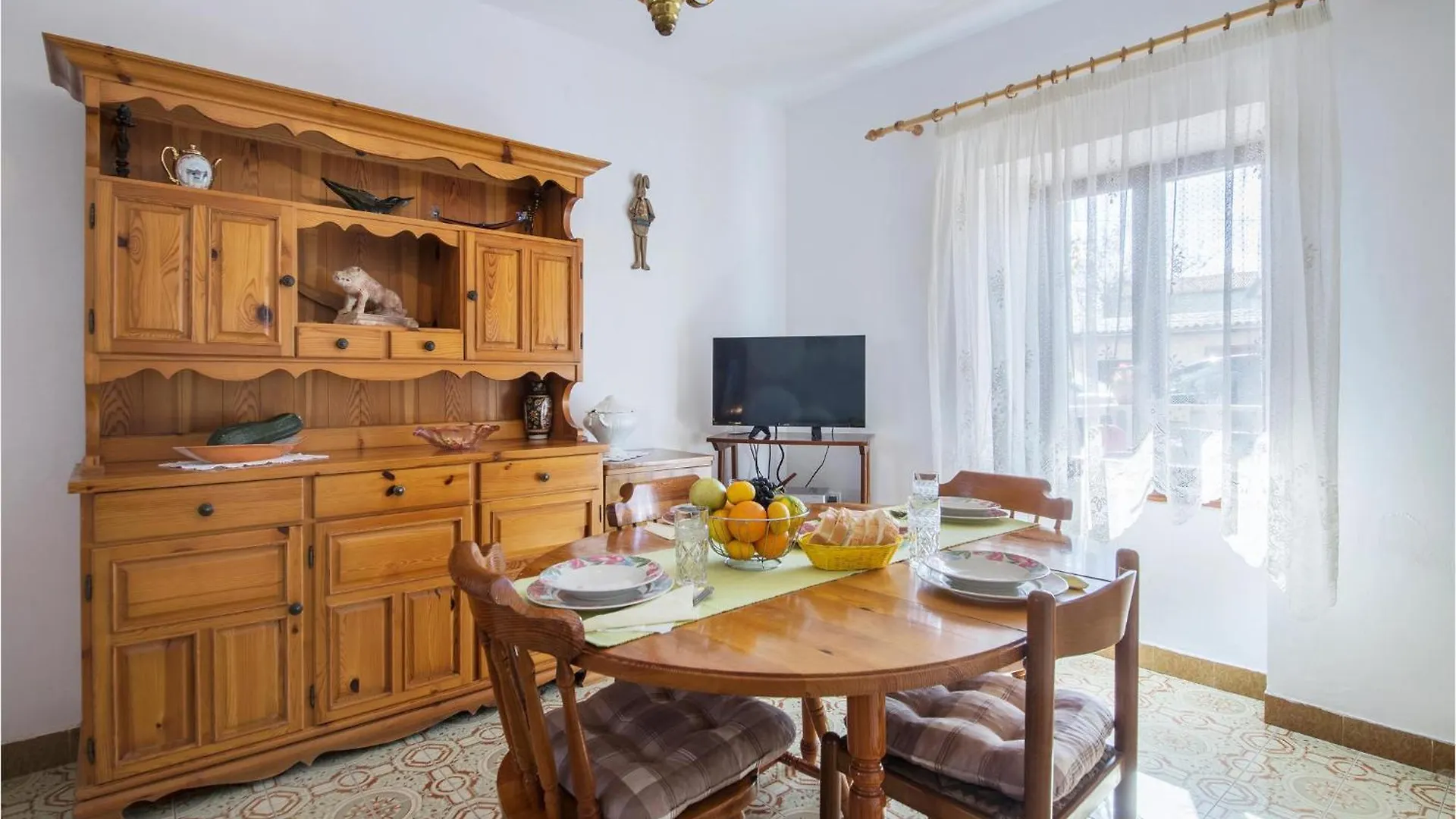 Amazing Apartment In Valtura With Kitchen