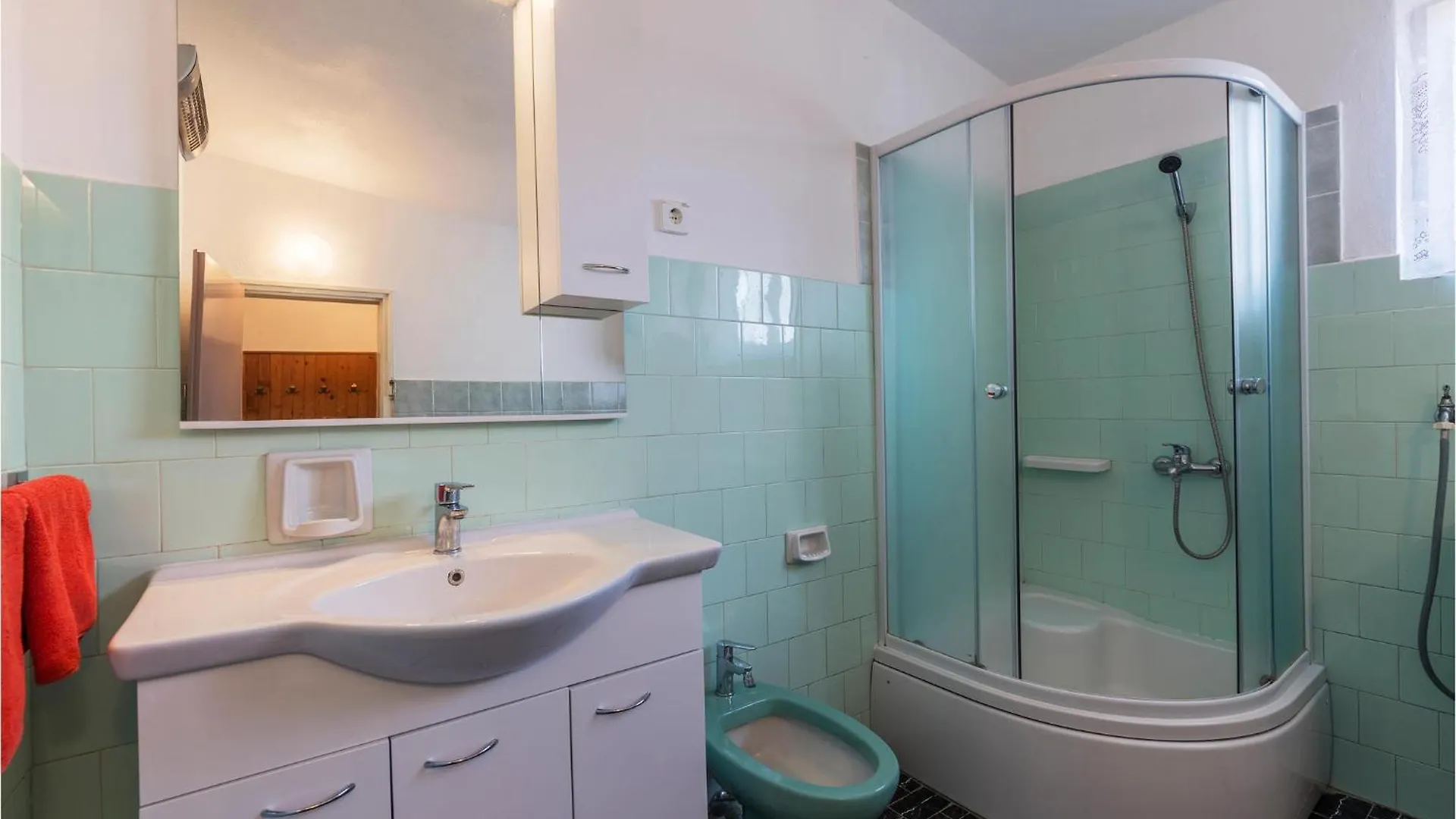 Amazing Apartment In Valtura With Kitchen